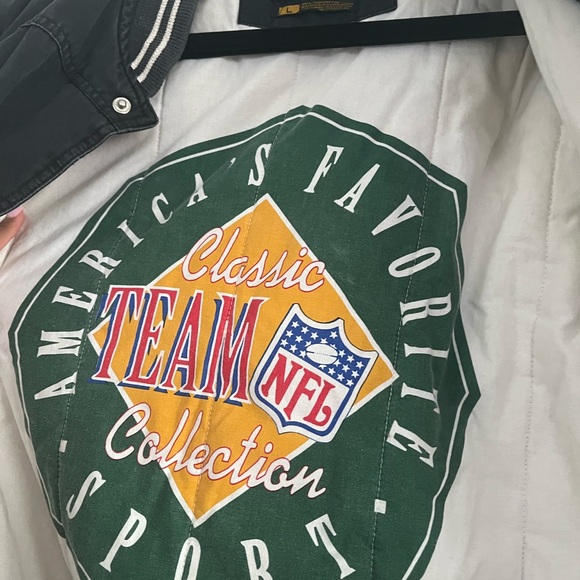 NFL Kansas City CHIEFS Vintage Bomber Jacket - Picture 6 of 11